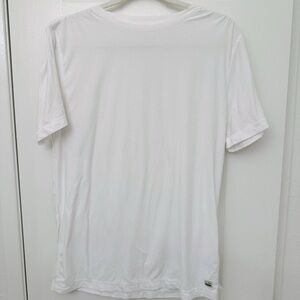 Vuori White Short Sleeve Tee Classic Design